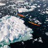 kayaking-through-icebergs-near-ilulissat