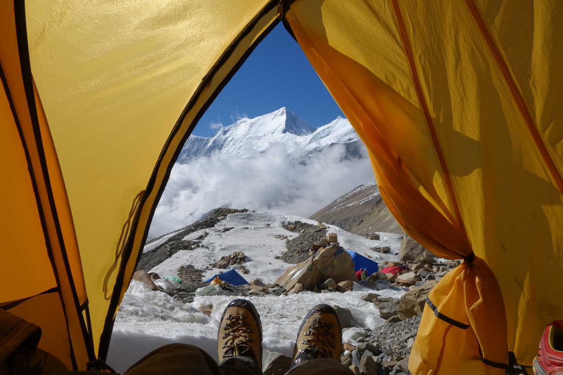 Basecamp in front of the Dhaulagiri