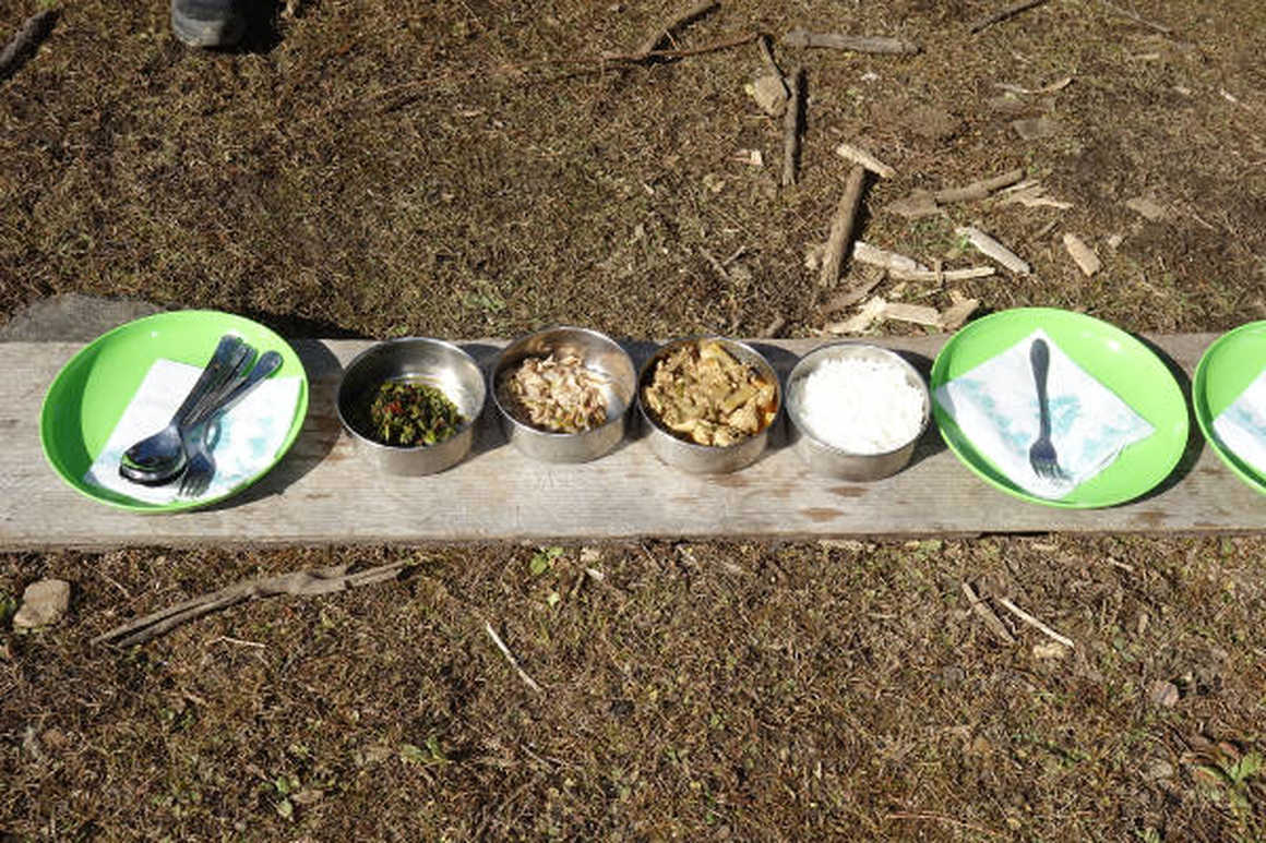 Druk Path trek food