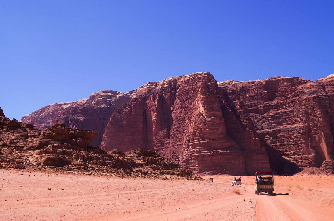 Jeeps travelling in Wadi Rum