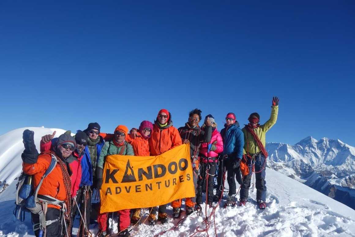 Kandoo group on Mera Peak summit