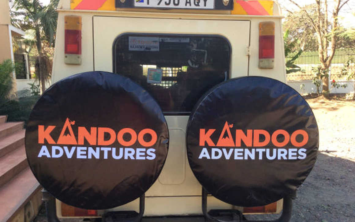 Kandoo Safari Vehicles