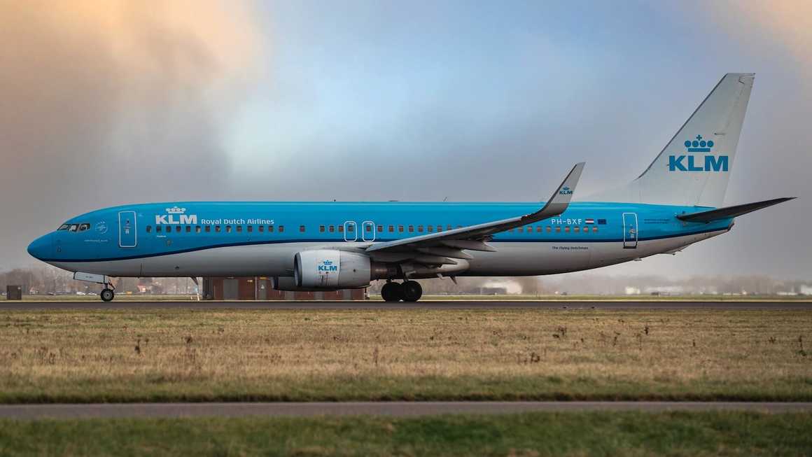 KLM plane