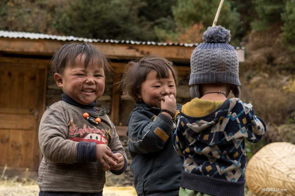 Local children during the Manaslu Circuit Trek