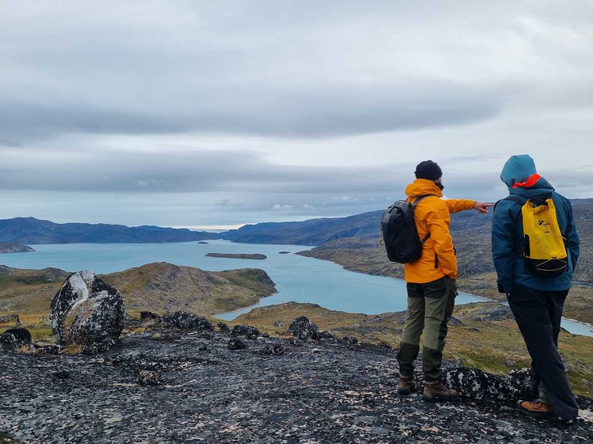 looking-down-pakitsoq-bay