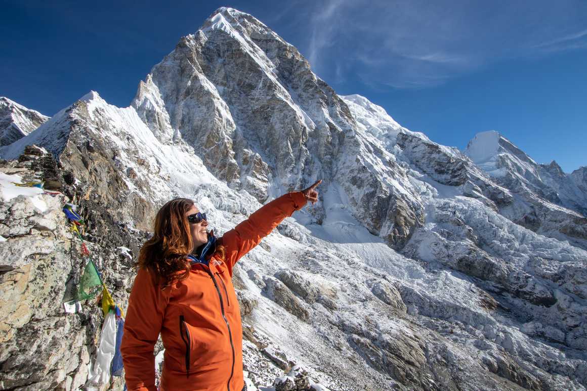 looking-out-to-everest-with-pumori-in-the-background