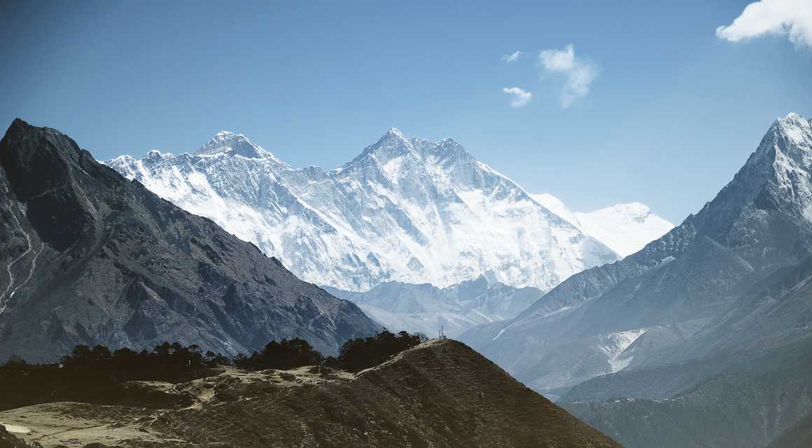 Travel to Nepal, Earth's highest mountain