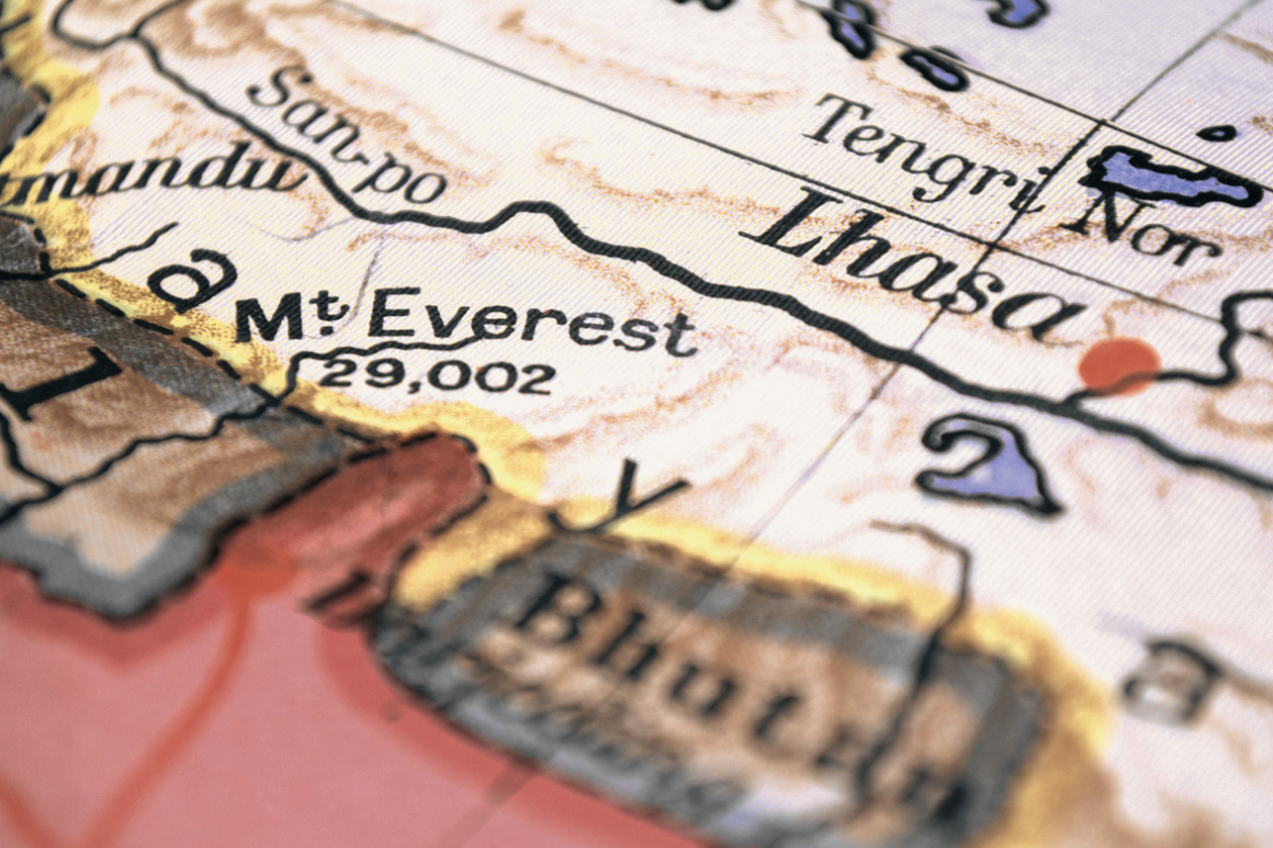 Mt Everest and Lhasa close up map image
