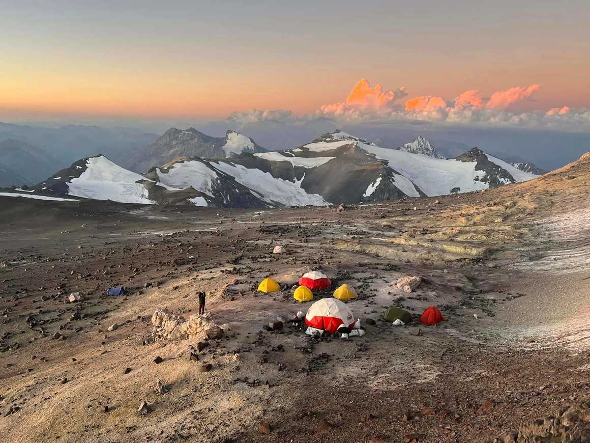 Nido-de-Condores-camp-at-sunset