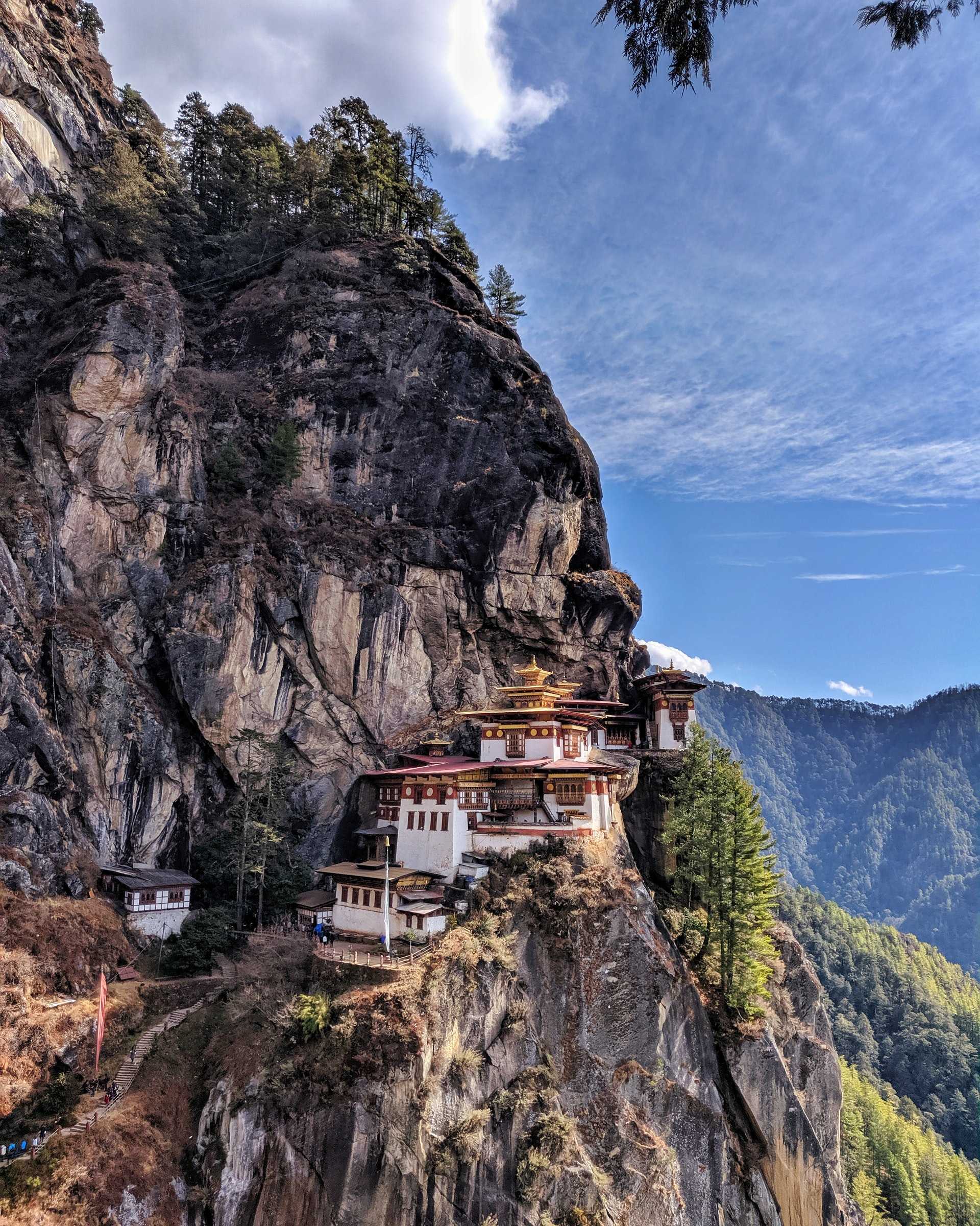 tiger nest monastery trek