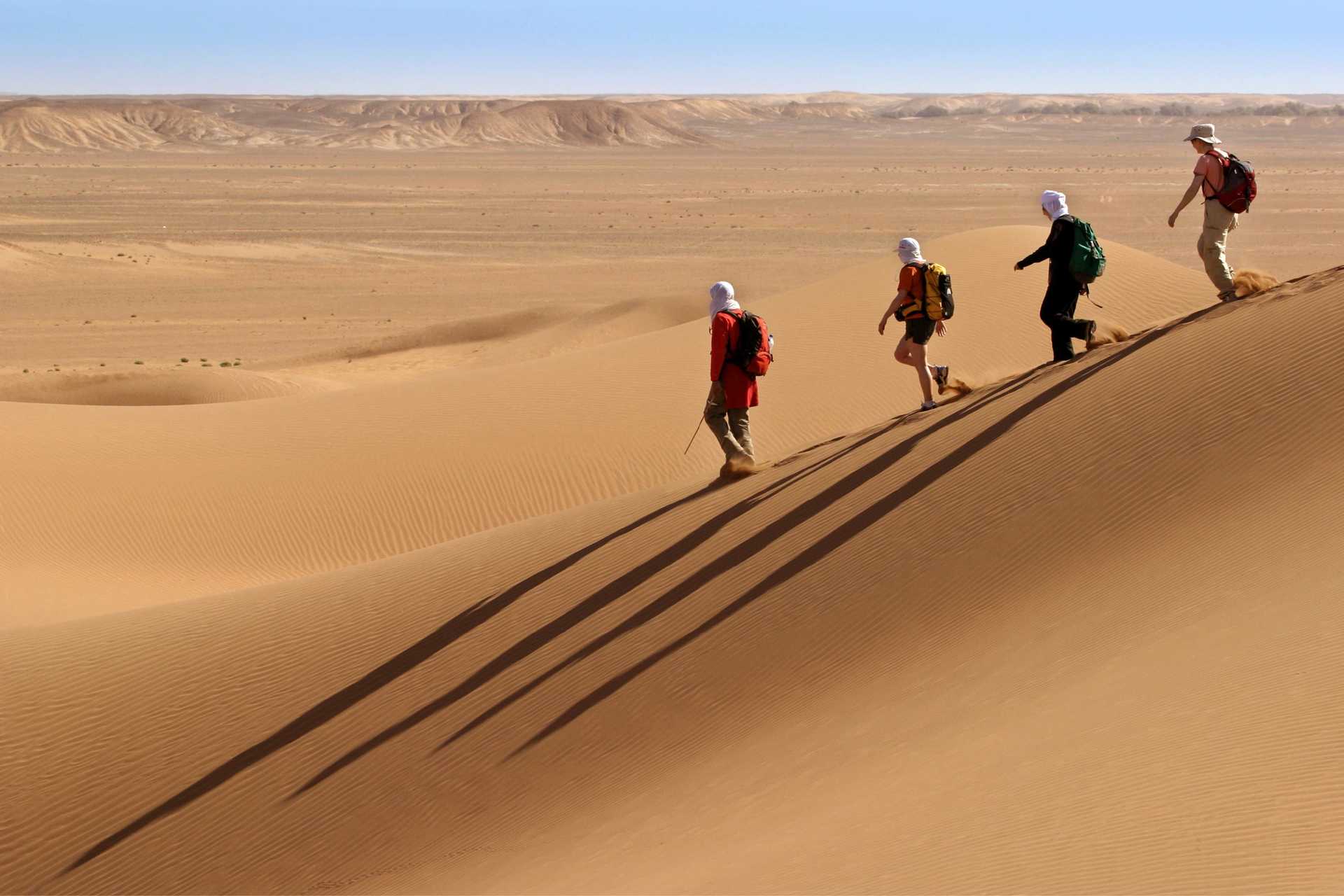 trekking-in-the-sahara-desert