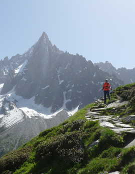 Guide-trekking-around-chamonix