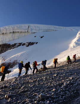 heading-onto-the-glacier-on-chimborazo