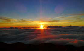 Sunrise from from the Piton des Neiges summit