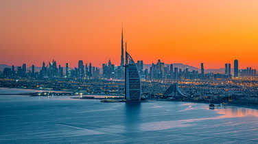 burj-khalifa-infront-of-the-dubai-sunset