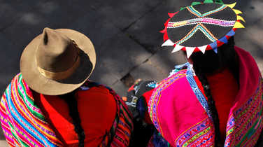Cholitas in Peru