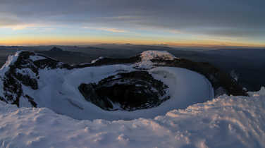 cotopaxi-crater-during-a-dormant period