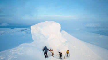 Day hike from Endalen