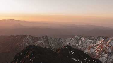 early-morning-views-from-the-summit-of-jebel-toubkal