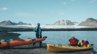 Getting on the water in Ymerbukta
