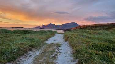 Sunset-over-the-summits