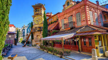vibrant-colours-of-tbilisi-old-town