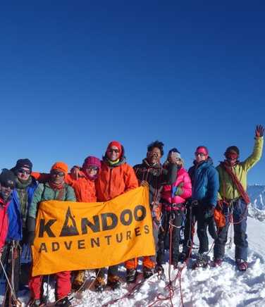 Kandoo group on Mera Peak summit