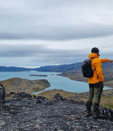 looking-down-pakitsoq-bay
