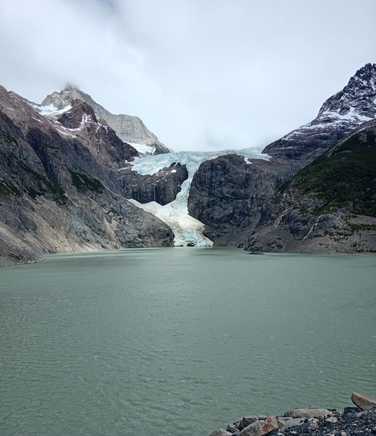 Los-Perros-hanging-glacier