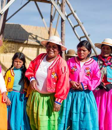 Peruvian women at Lake Titicaca
