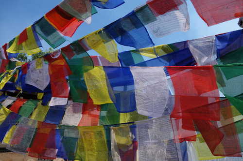 Prayer-flags-on-route-to-Namche