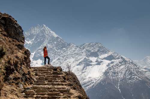 stepped-paths-along-the-gokyo-lakes-route