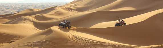 dune-buggies-in-the-desert