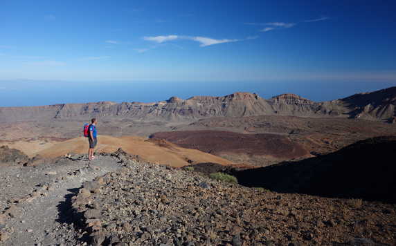Hikers in the Teïde, Tenerife Island