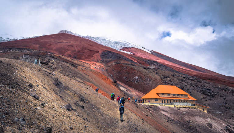 jose-ribas-refuge-cotopaxi