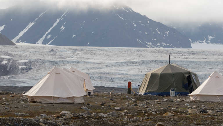 Ymerbukta camp