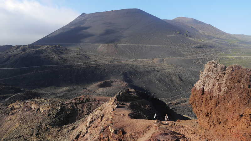 Hiking with a view on volcano Teneguia © Hiking with a view on volcano Teneguia