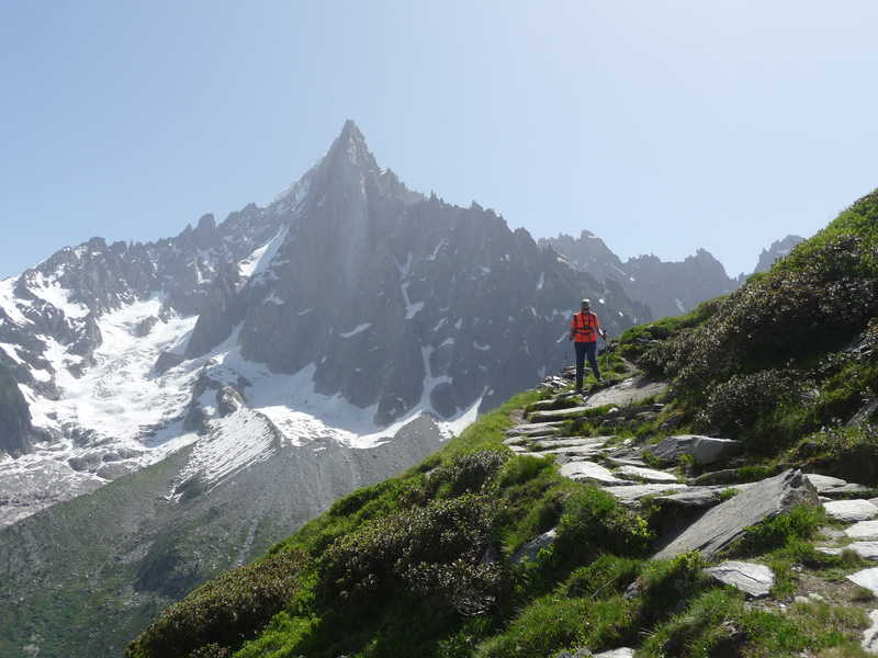 Guide-trekking-around-chamonix